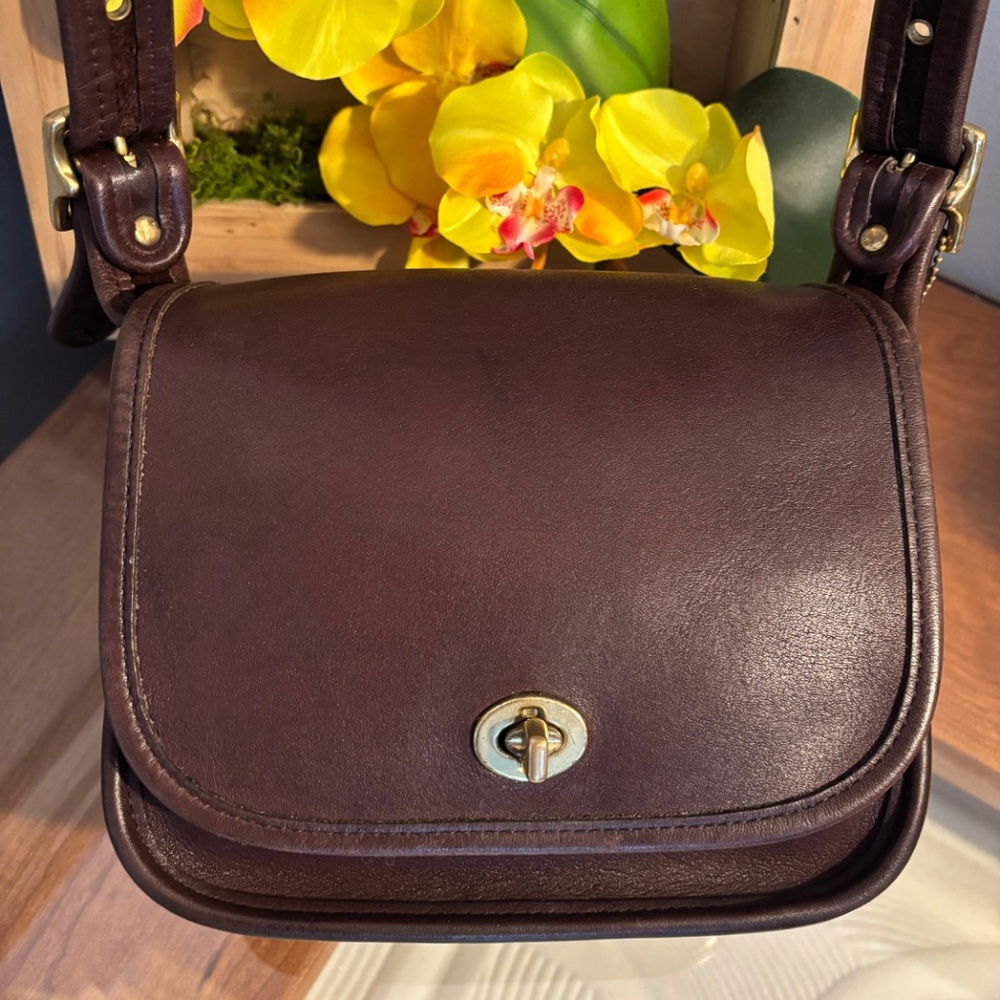 Vintage Coach Legacy Small Flap 9965 in Mahogany